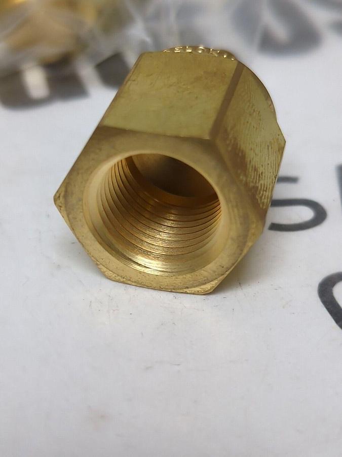 SWAGELOK,B-4-TA-7-6,1/4TA X 3/8FNPT FEMALE TUBE ADAPTER LOT OF 3 NOS