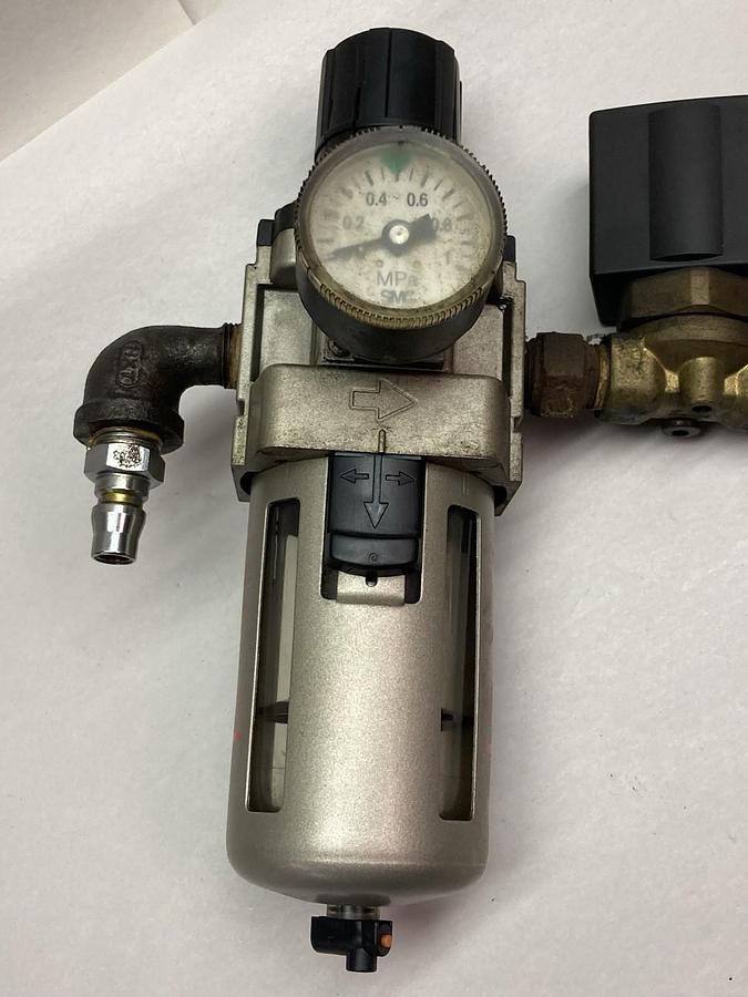Used SMC,AW40-03DG,Pressure Reducing Valve
