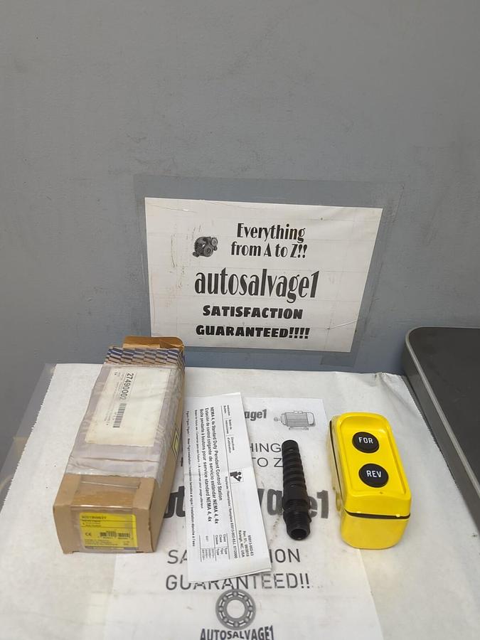 SQUARE D,9001BW93Y,PENDANT PUSH BUTTON STATION NEW