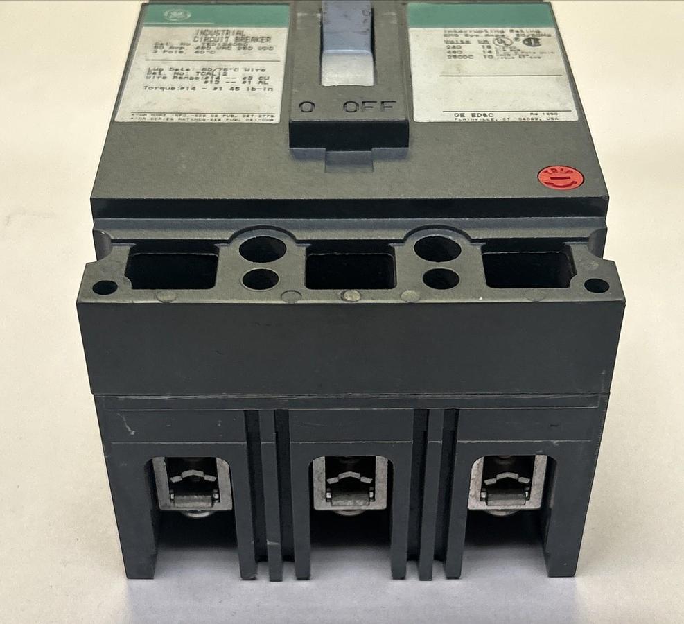 Used GENERAL ELECTRIC,TED134050,CIRCUIT BREAKER 50A 480V 3P
