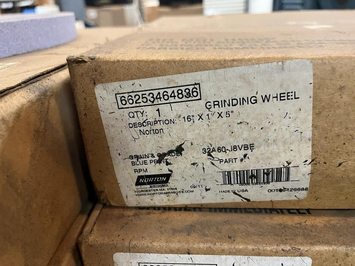 Used NORTON,32AG0-J8YBE,GRINDING WHEEL 32A 2030RPM 16X1X5