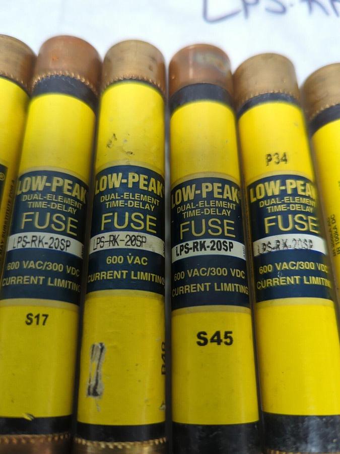 Used COOPER BUSSMANN,LPS-RK-20SP,LOW-PEAK 20 AMP FUSE LOT OF 8 PRE-OWNED