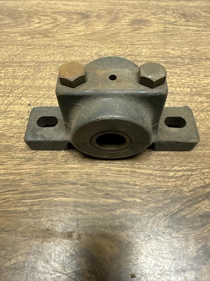 Boston Gear,PPB 16,2-Bolt Pillow Block Plain Sleeve Bearing 1 Inch Bore