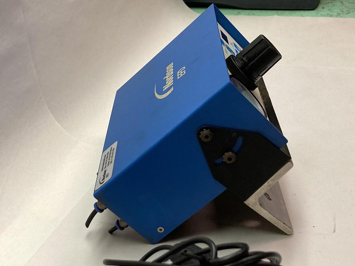 Used Nordson EFD,7015341,Valvemate 7140 Spray Valve Controller