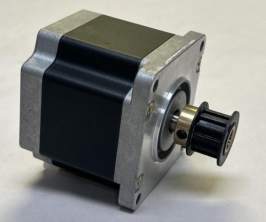 Used ORIENTAL MOTOR,PV566A,STEPPING MOTOR 1.4A 1.4VDC