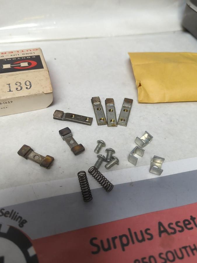 CUTLER-HAMMER,6 139,RENEWAL PARTS KIT NOS