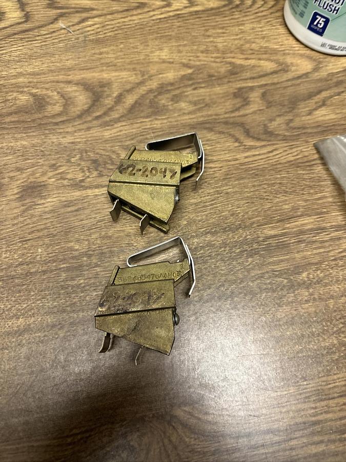 GE,36B465476AAH03,Carbon Brush Holder Lot of 2