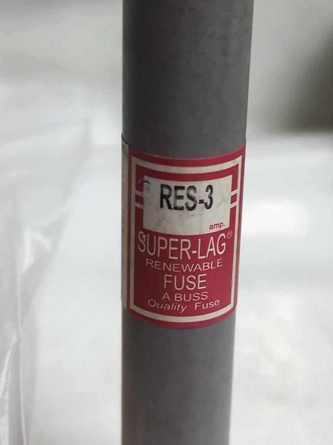 COOPER BUSSMANN,RES-3,RENEWABLE FUSE 3 AMP LOT OF 11 PRE-OWNED