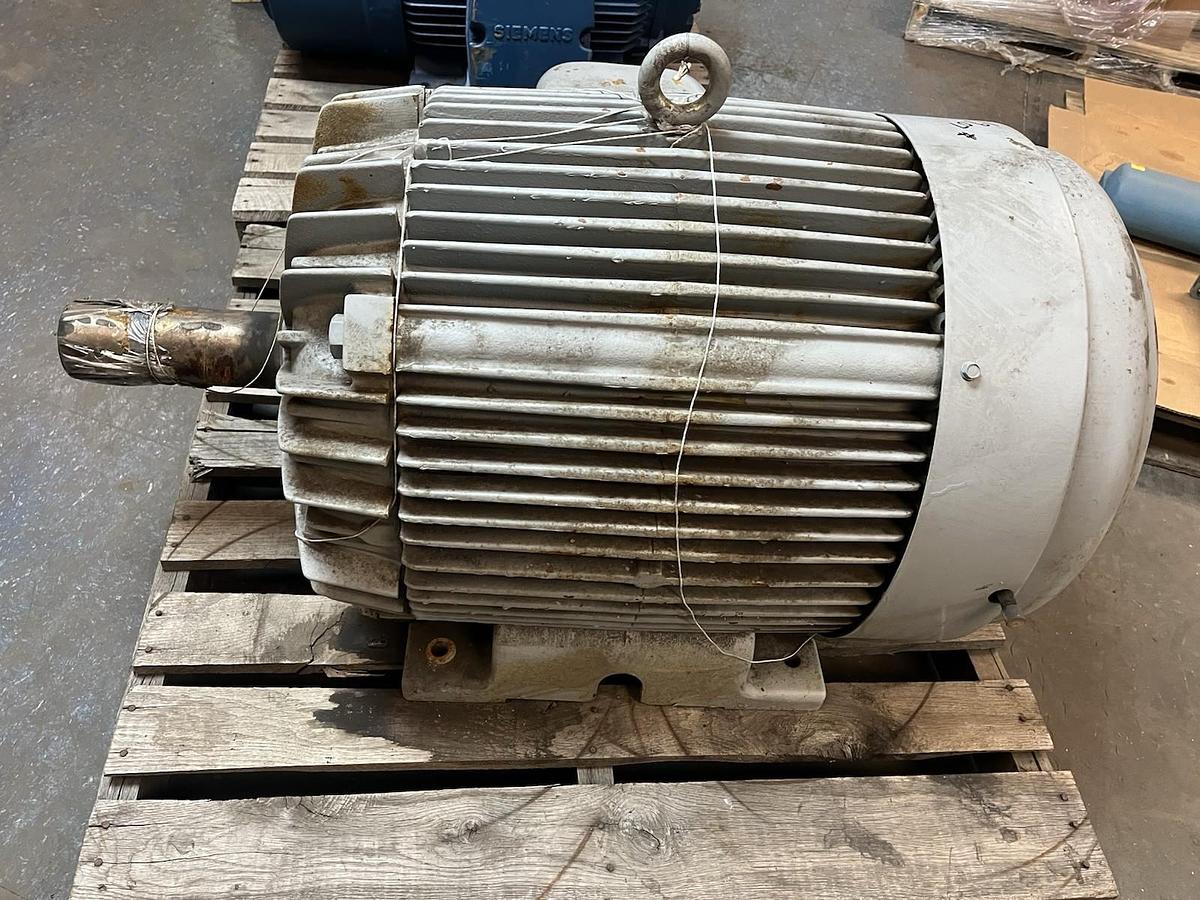 Used LITTON PACEMAKER,0131935001,MOTOR CJ5B 200HP 1780RPM 445T 3PH 460V