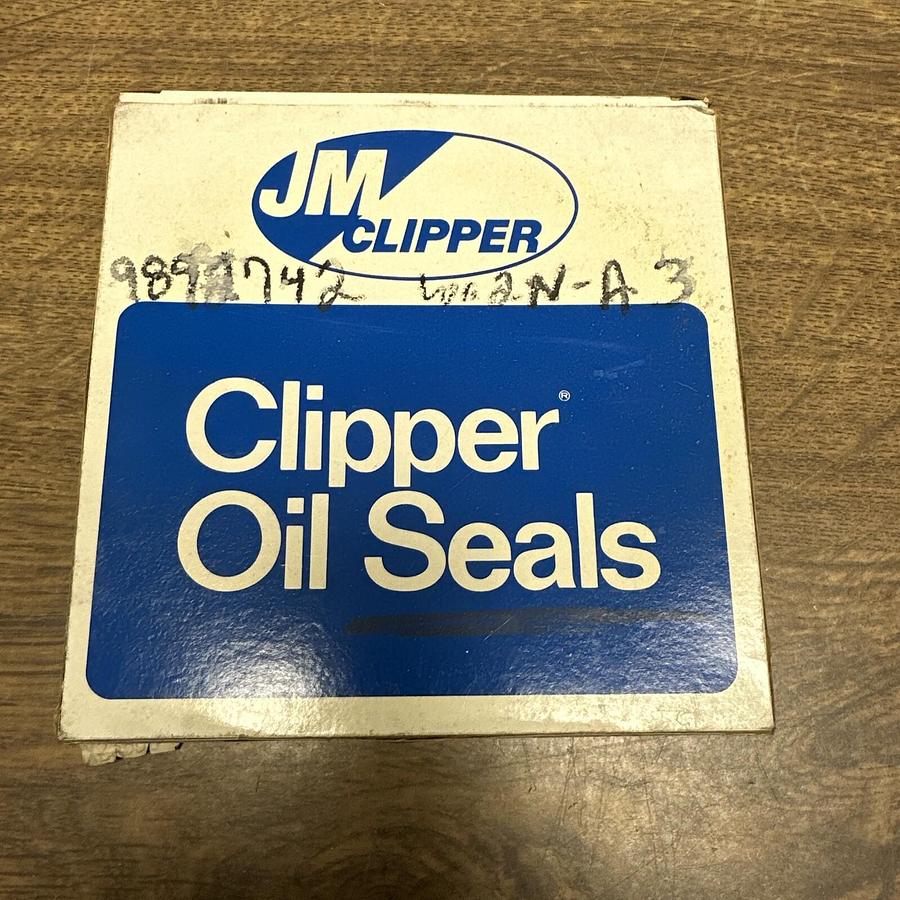 Used JM Clipper,10057 H1L5 LUP,Oil Seal