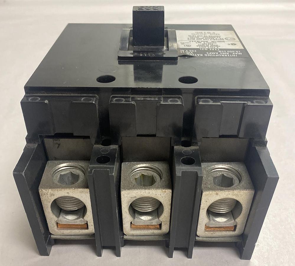 Square D,NE-3020 Q2L3225F01B6,Circuit Breaker 225A 240V 3 Pole NOS