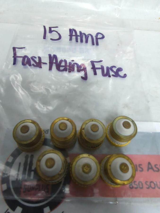 Used UNBRANDED,15 AMP,SCREW IN FUSE 15 AMP LOT OF 7 PRE-OWNED