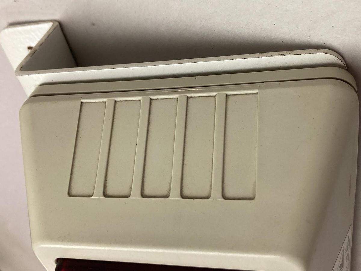 Pfannenberg,PD 2100-U-AS-i 21120505004,Continuous Light 26.5-31.6V 0.250A IP55