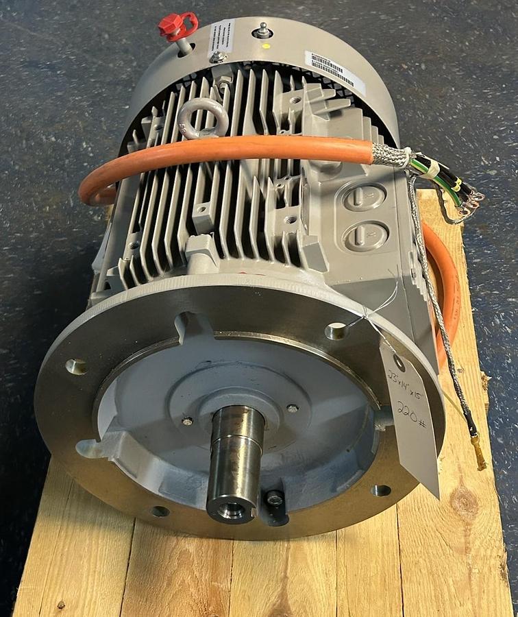 SIEMENS,1LA7166-4AA91-Z104,MOTOR 15KW 370V 3540/4800RPM 3PH 160L FRAME