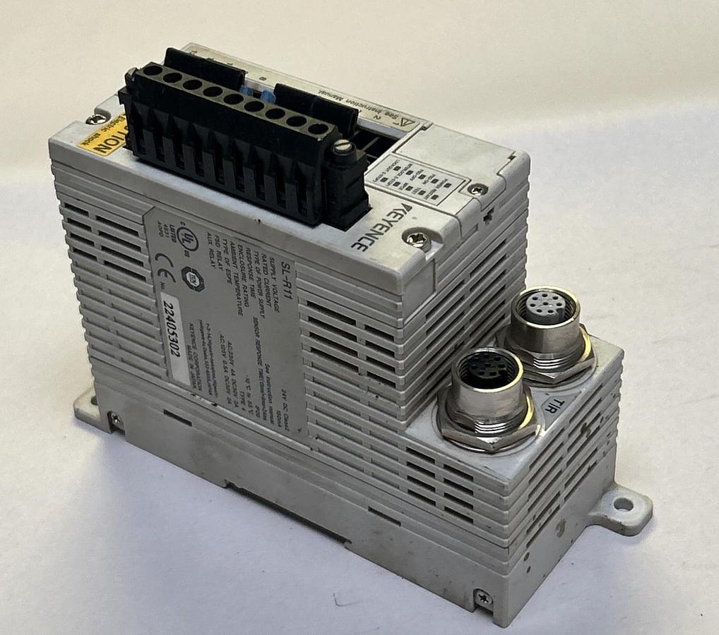 Used KEYENCE,SL-R11,SAFETY CONTROL UNIT
