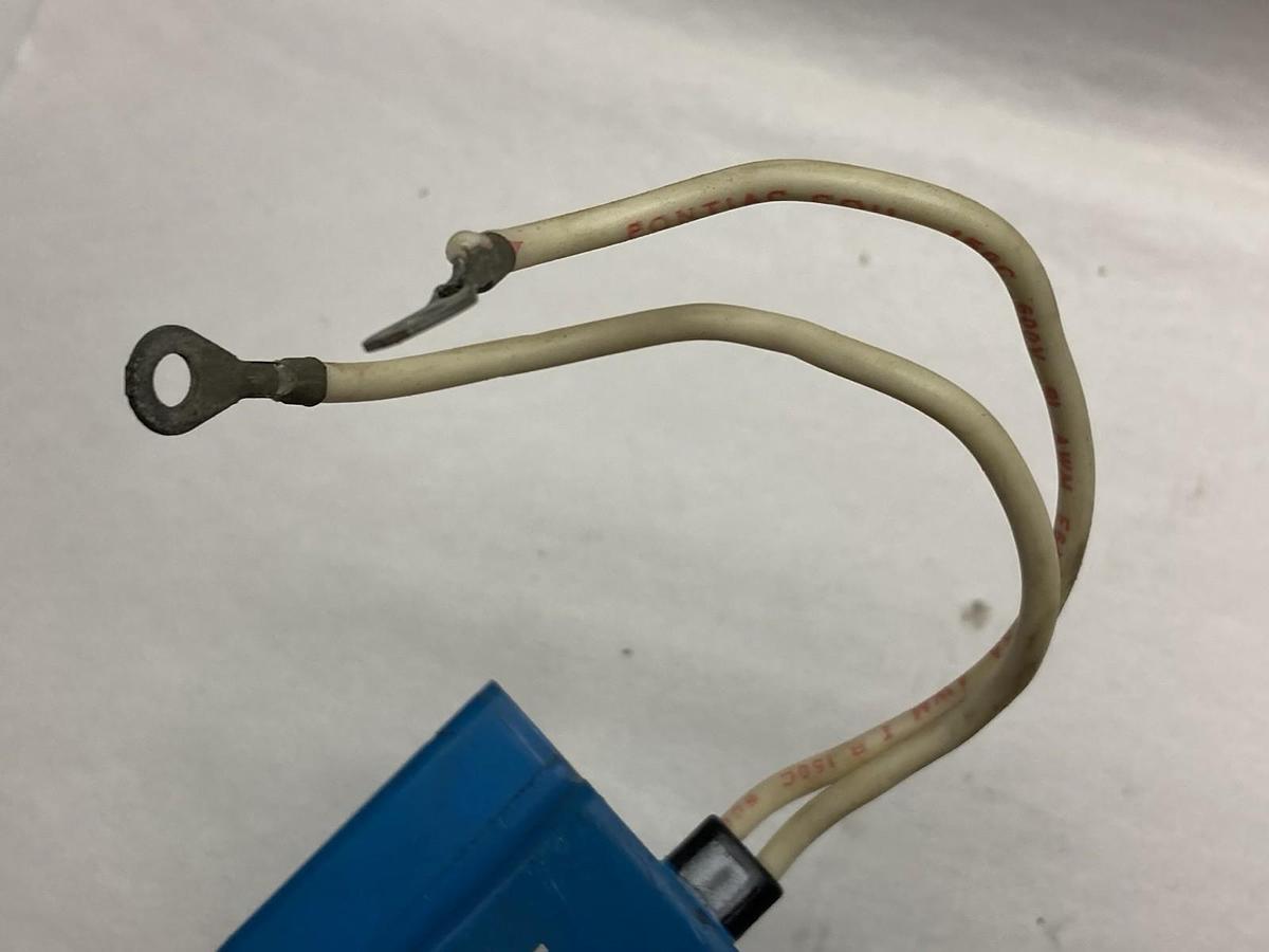 Used Vickers,868982,Valve Coil 110/120Vac 50/60Hz 0.69/0.85A