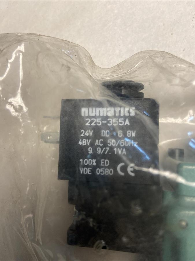 Used Numatics,I22BB6004P00061,Double Solenoid Valve NOS In Sealed Bag