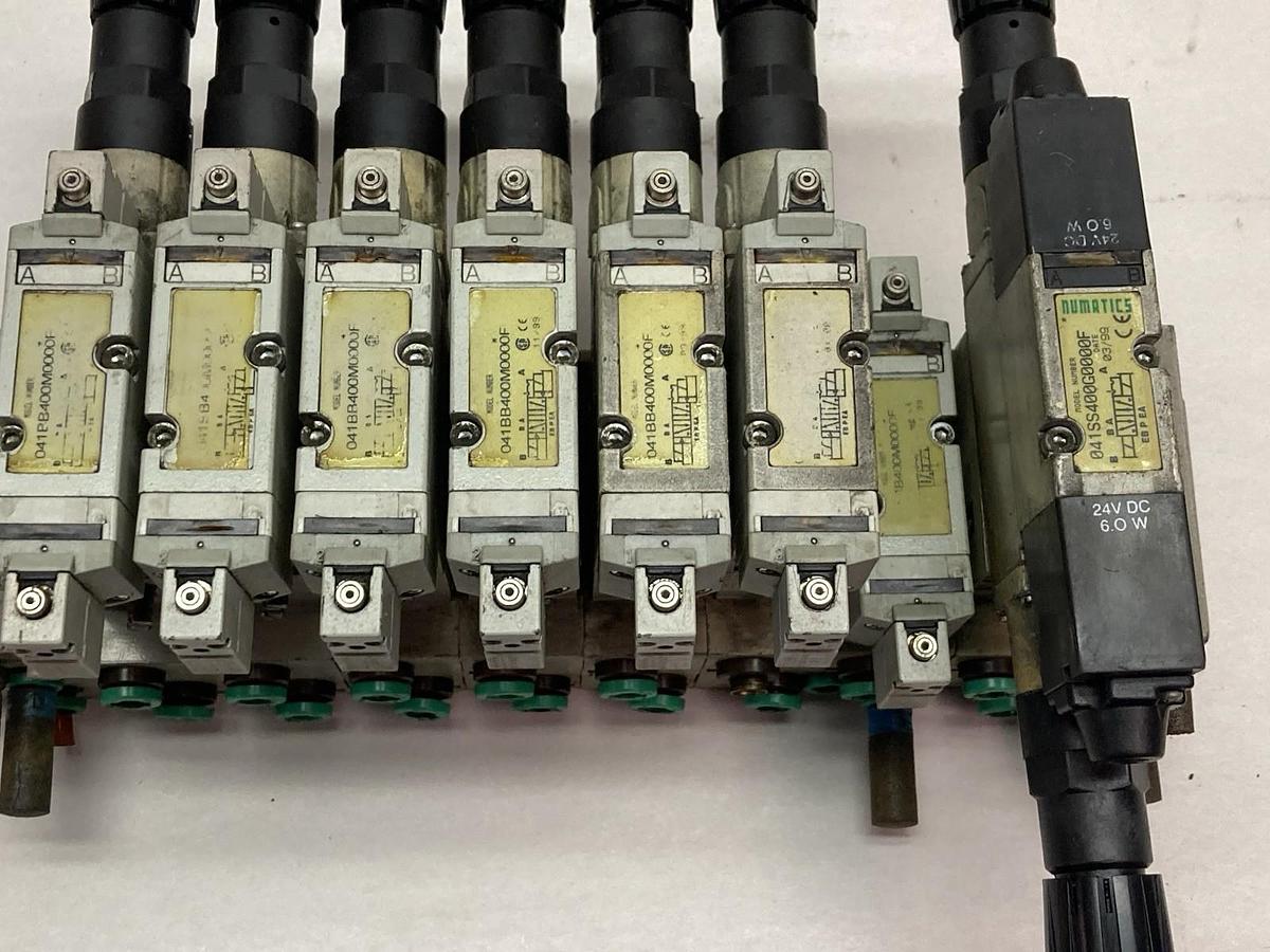 Used Numatics,041BB400M000F,Solenoid Valve w/Sub-D Connector Block