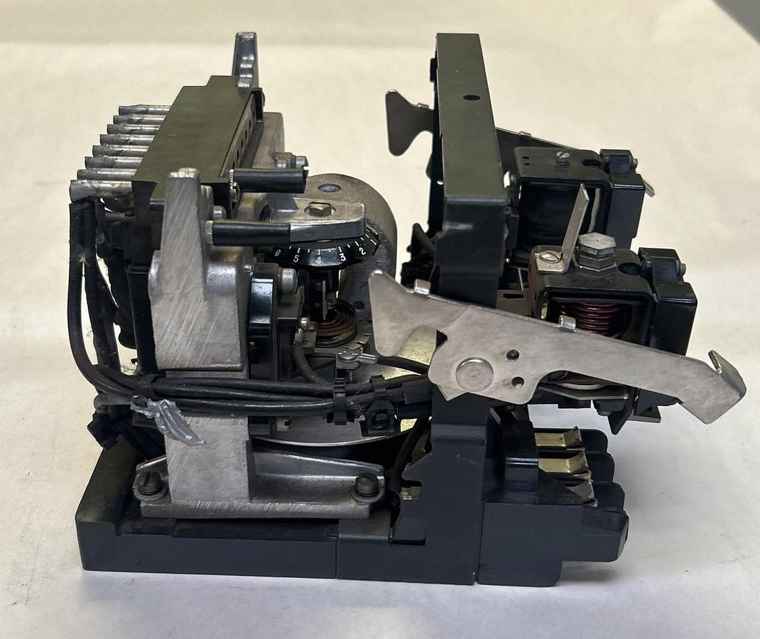 Used WESTINGHOUSE,1875270A,OVERCURRENT RELAY NO CASE