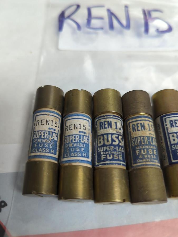 COOPER BUSSMANN,REN15,RENEWABLE 15 AMP FUSE LOT OF 5 PRE-OWNED