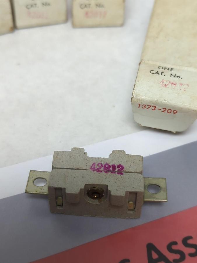 AROW HART,42012,OVERLOAD THERMAL HEATER RELAY LOT OF 4 NOS