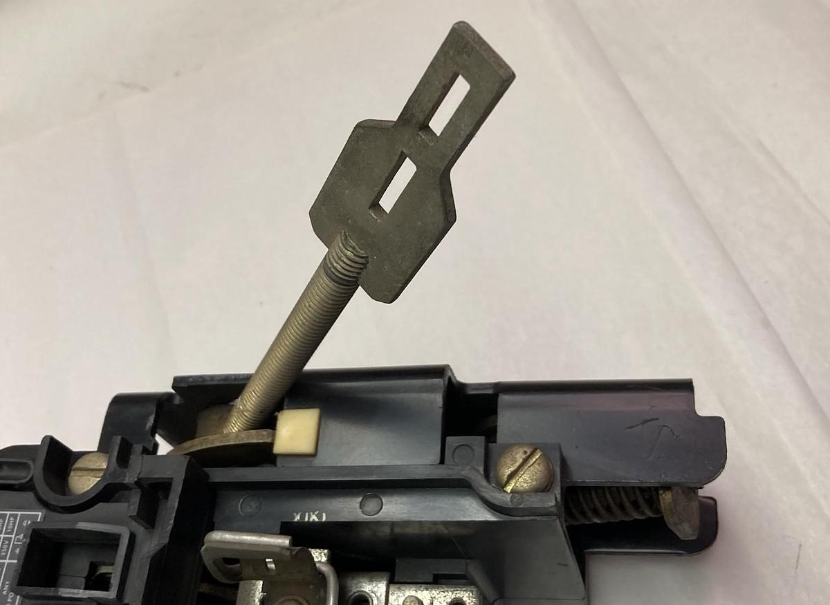 Used Allen Bradley,1494V-DS60,Disconnect Ser A 60A 600Vac 250VDC