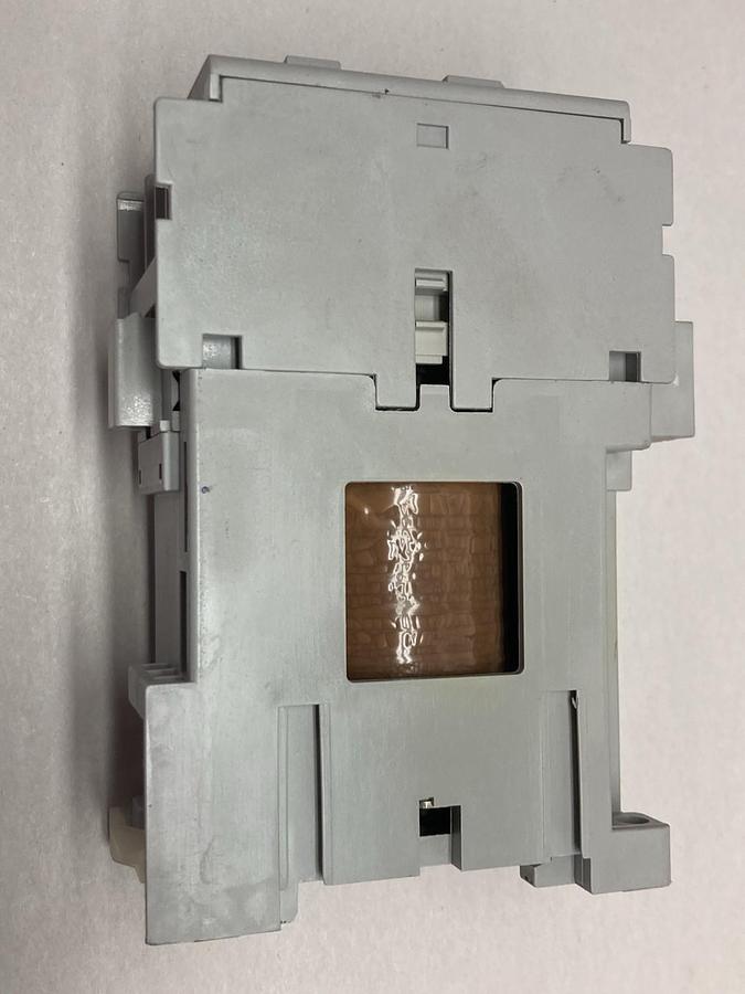 Allen-Bradley,700-CF400Z,Control Relay Ser A 600Vac 50/60Hz 20A