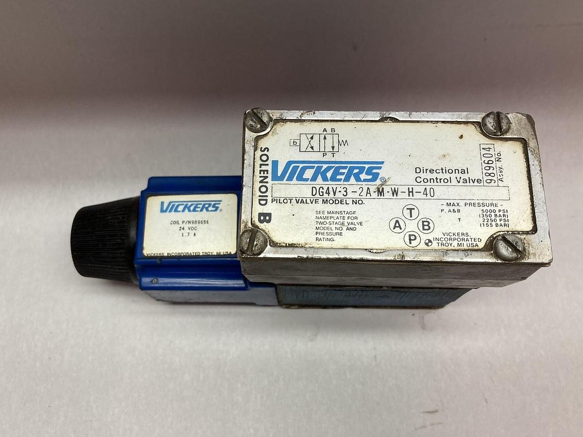 Used Vickers,DG4V-3-2A-M-W-H-40,Directional Control Pilot Valve Solenoid