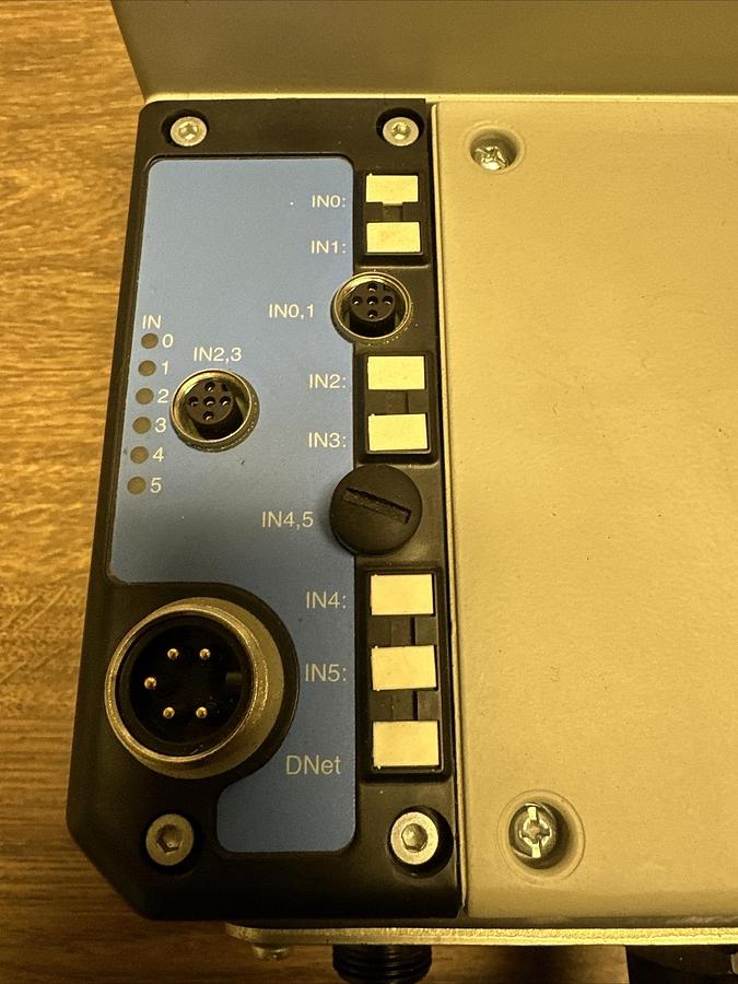 Used Allen Bradley,284G-FVD4POD-10-RRG-CBG-DB1-EMI,ArmorStart Control Module