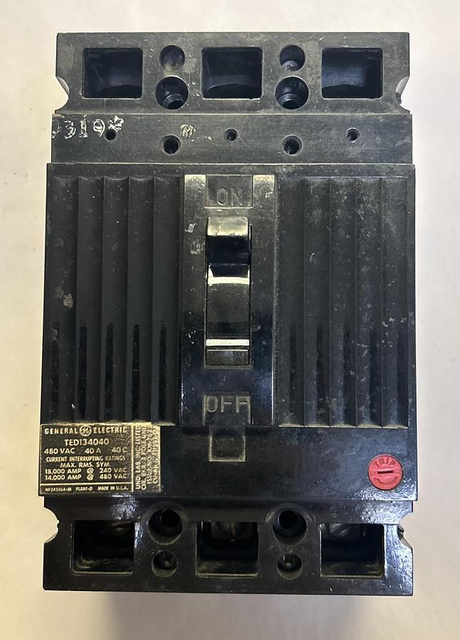 Used GENERAL ELECTRIC,TED134040,CIRCUIT BREAKER 20A 480V 3P