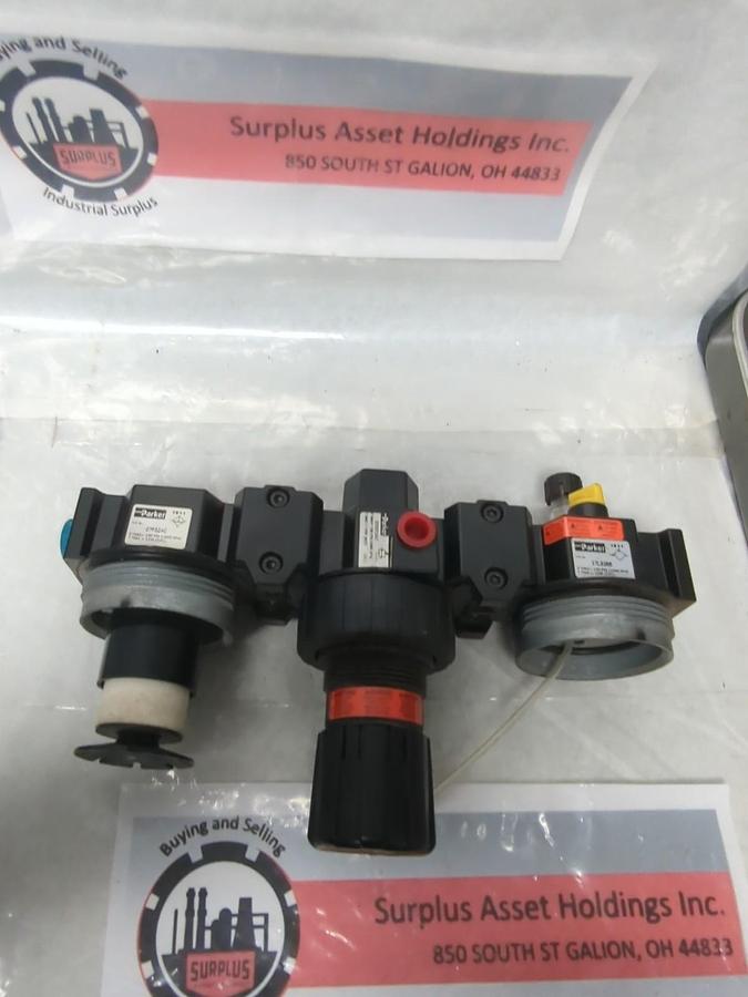 Used PARKER,07R313AC,REGULATOR ASSEMBLY 07F32AC-17L32BE PRE-OWNED