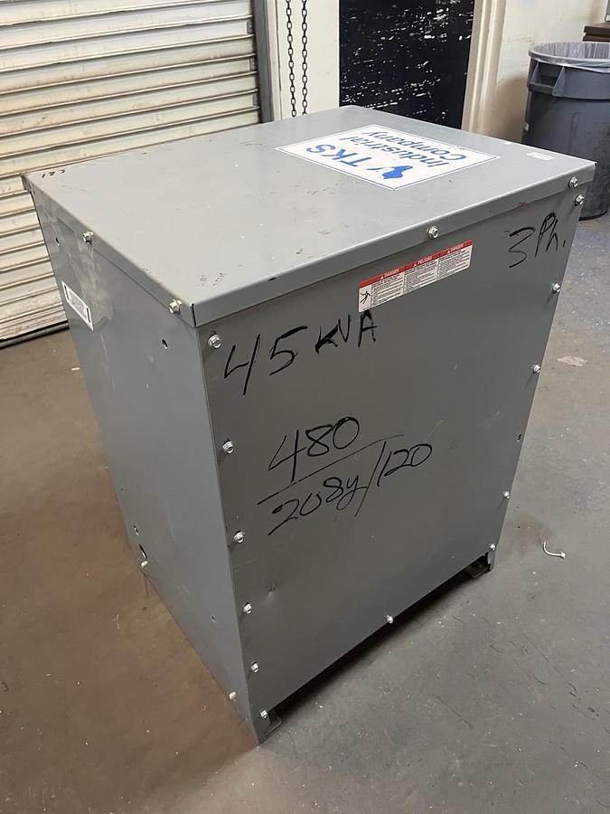 Used SQUARE D,EX45T3H,DRY TYPE 3PH TRANSFORMER 45KVA HV 480D LV 208Y/120V