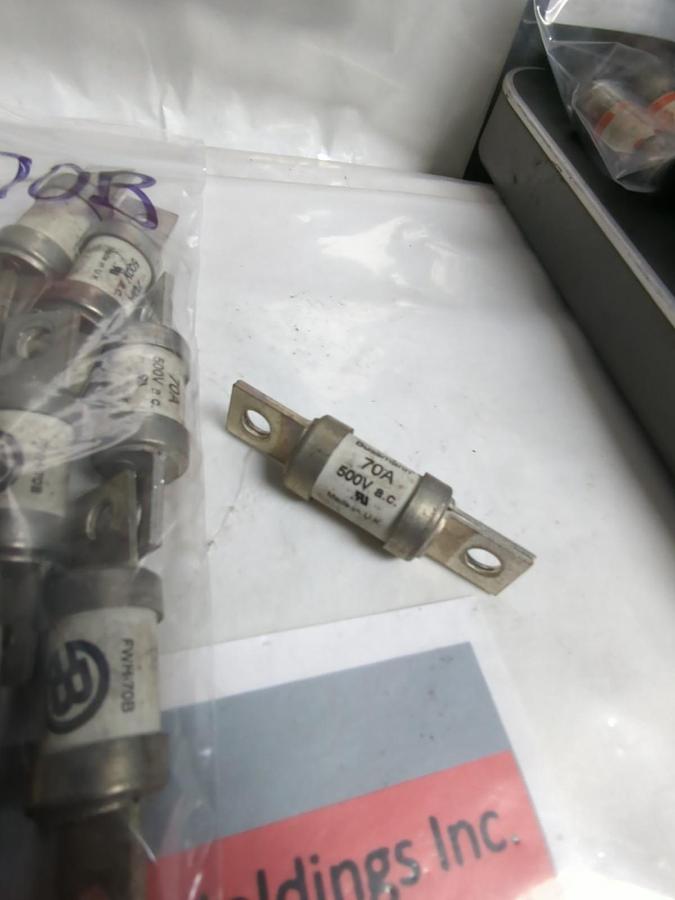Used COOPER BUSSMANN,FWH-70B,SEMICONDUCTOR 70 AMP FUSE LOT OF 19 PRE-OWNED