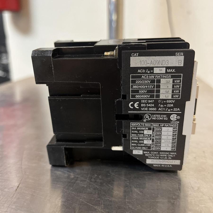 Used ALLEN BRADLEY,100-A09ND3,CONTACTOR 9A 3P 120V COIL