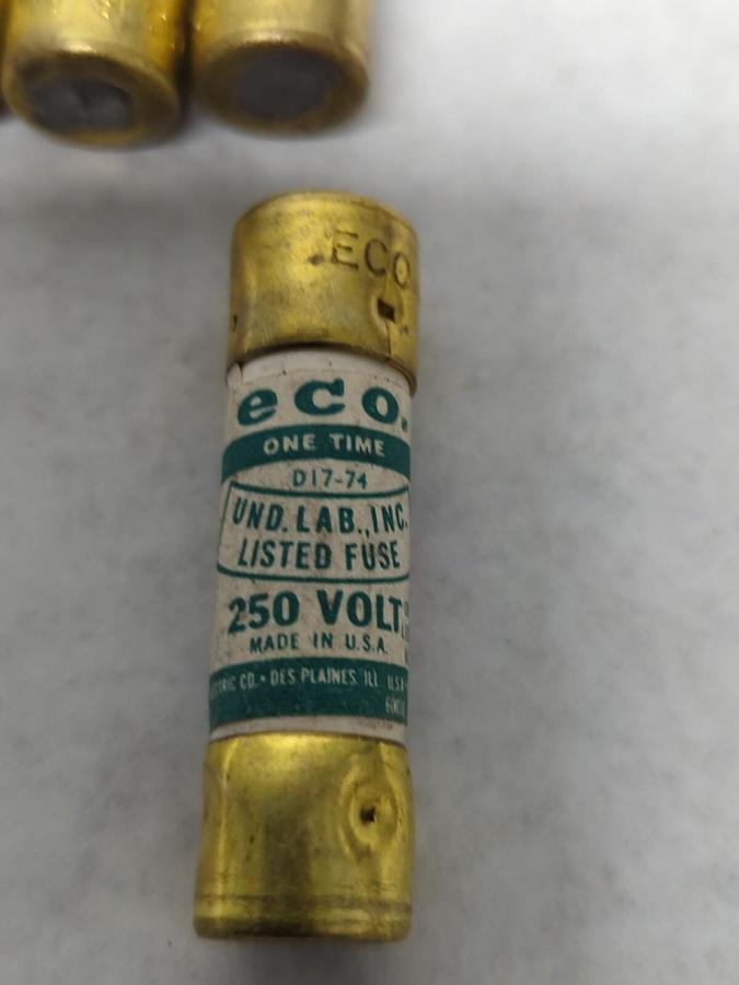 Used ECO,FPE 6 AMP,ONE-TIME 6 AMP FUSES LOT OF 4 PRE-OWNED