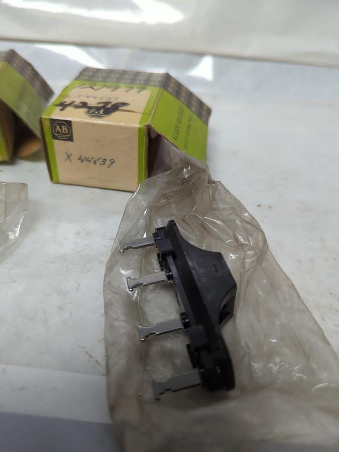 ALLEN BRADLEY,X-44839,SERVICE PART LOT OF 2 NOS
