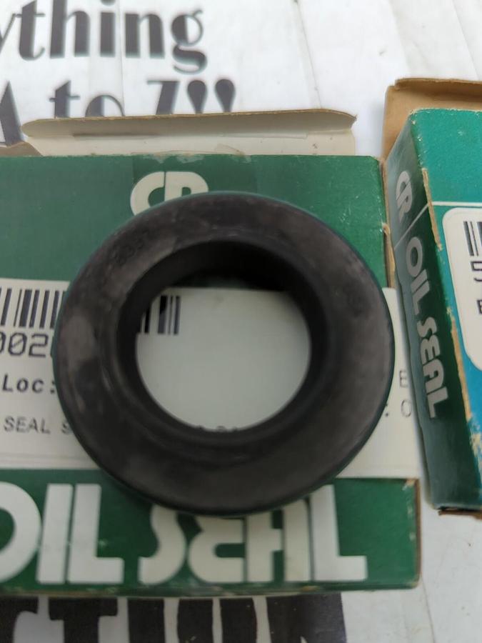 CHICAGO RAWHIDE,9997,OIL SEALS LOT OF 2 NOS