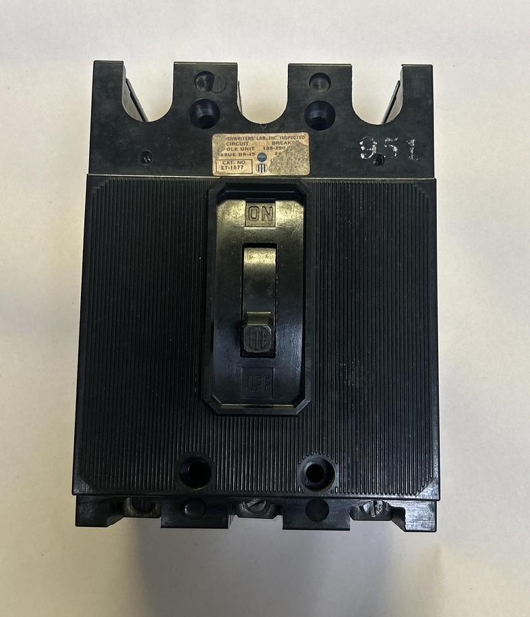 Used ITE,ET-1577,CIRCUIT BREAKER 70A 240V 3P