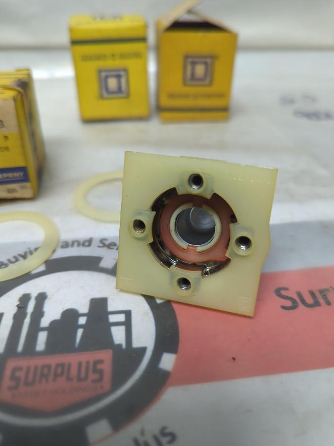 SQUARE D,9001 KR-1B,BLACK FULL GUARD SWITCH LOT OF 3 NOS