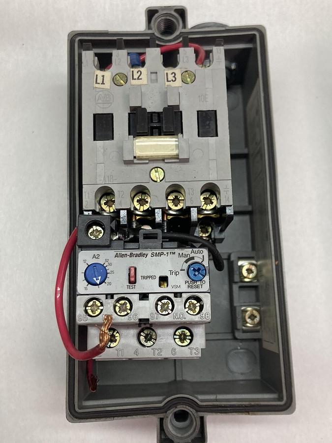 Used Allen-Bradley,198E-AK845,Molded Plastic Enclosure