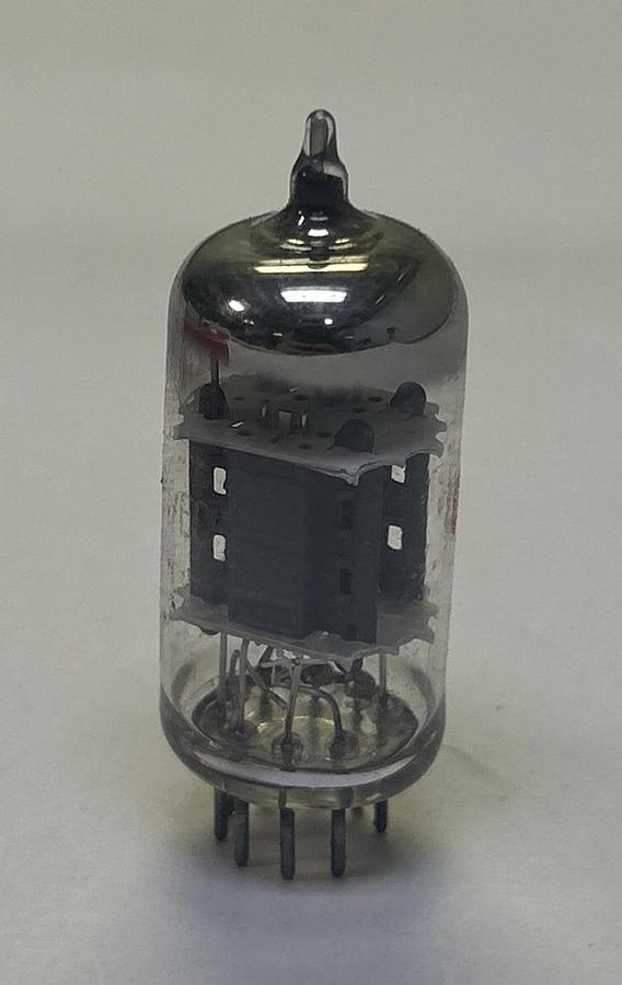 RCA,12AX7A,VACUUM TUBE NOS