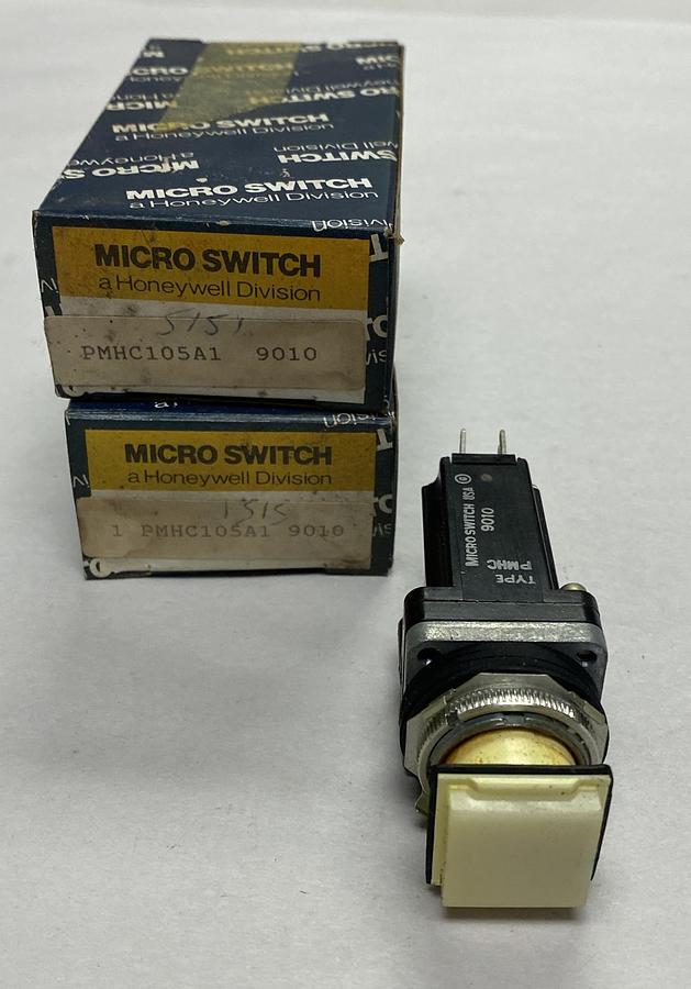 Honeywell Micro Switch,PMHC105A1,Push Button Lot Of 2 NOS
