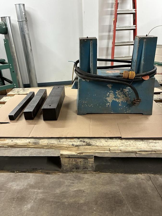 Used RECO,MODEL BC,INDUCTION BEARING HEATER 230V PHASE 1