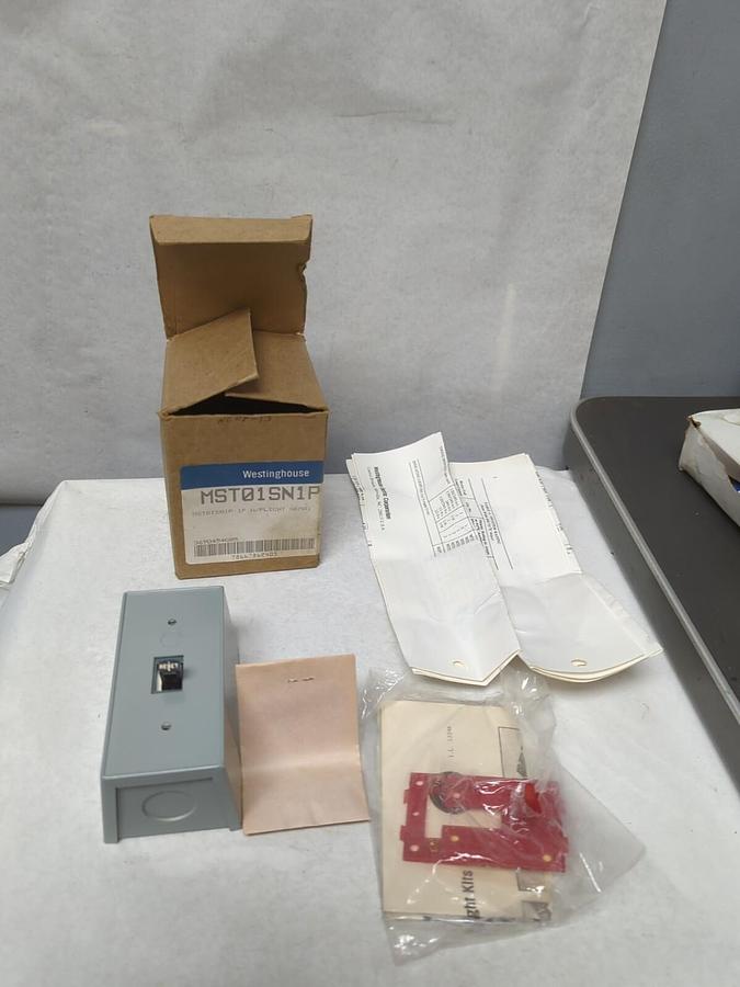WESTINGHOUSE,MST01SN1P,STARTER WITH PILOT LIGHT 1-POLE NEMA 1 NEW