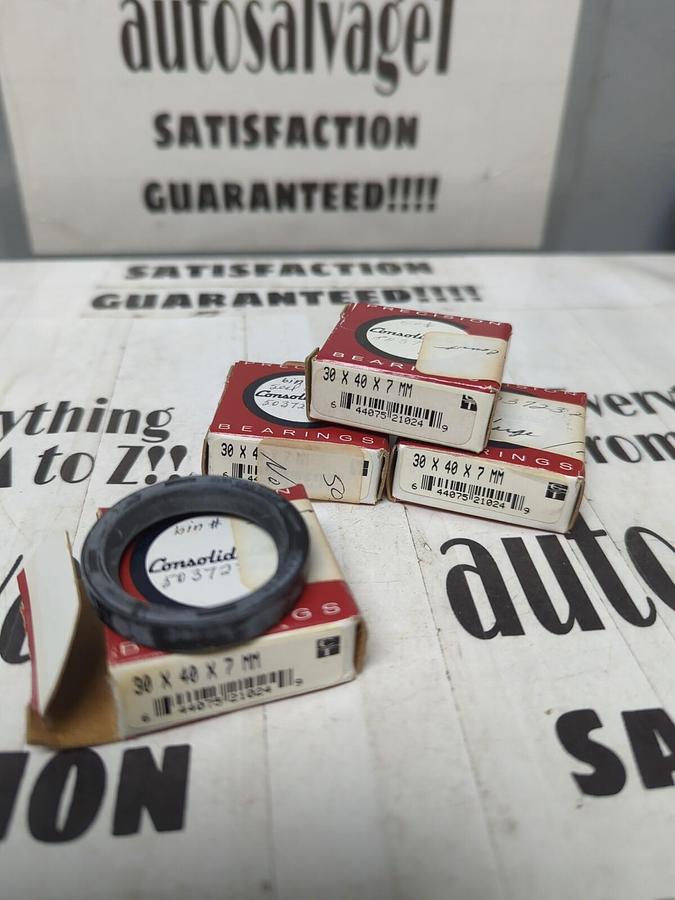 CONSOLIDATED,30X40X7MM,OIL SEALS LOT OF 4 NOS