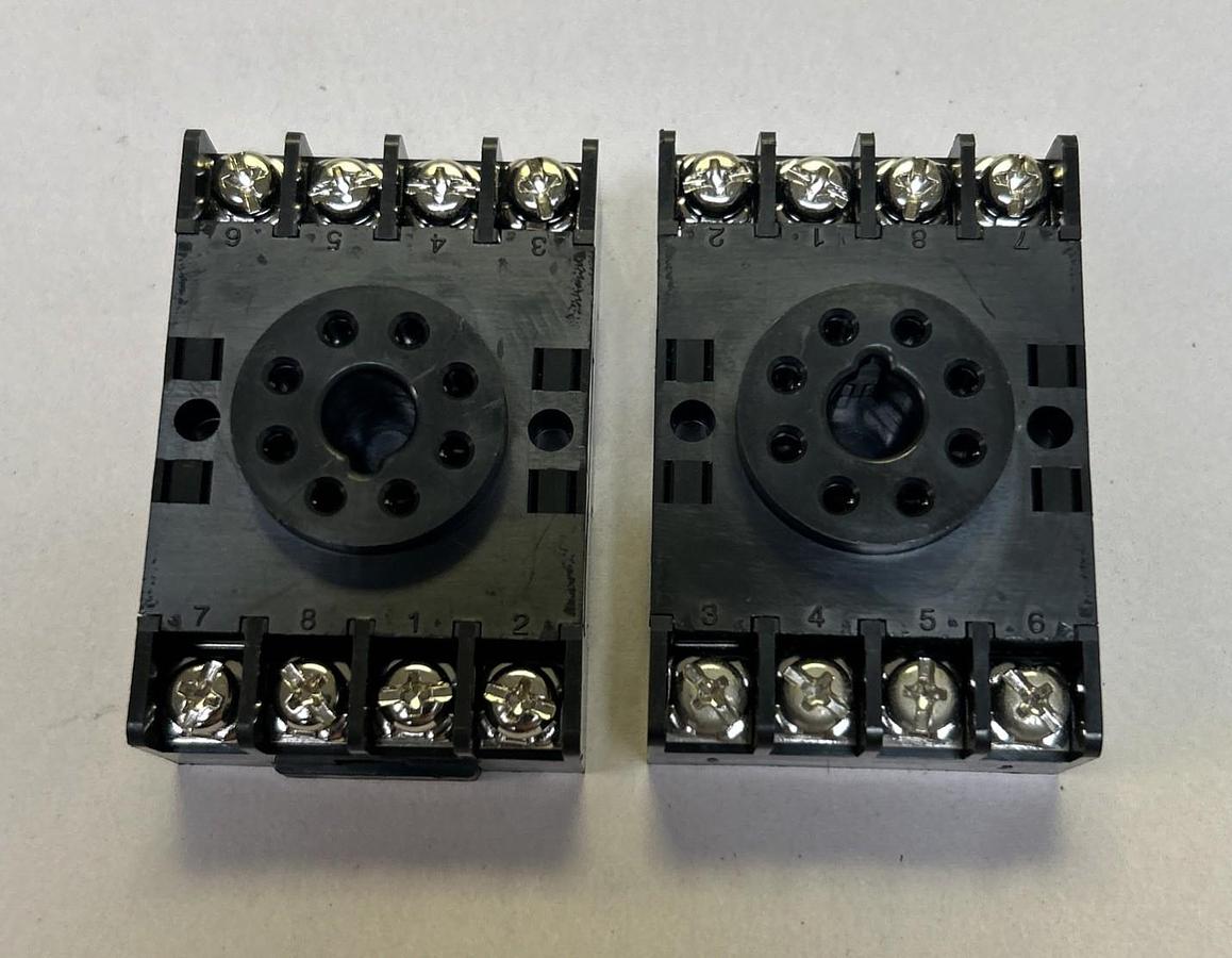 IDEC,SR2P-06,RELAY SOCKET LOT OF 2 NOS