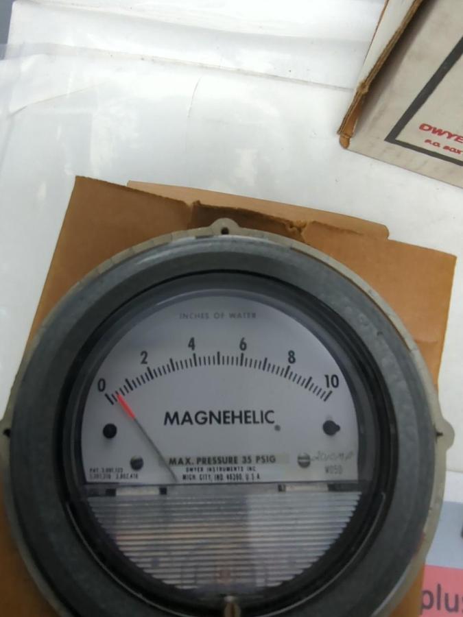 DWYER,2010MP,MODEL 2010 MAGNEHELIC PRESSURE GAUGE 35 PSIG NOS