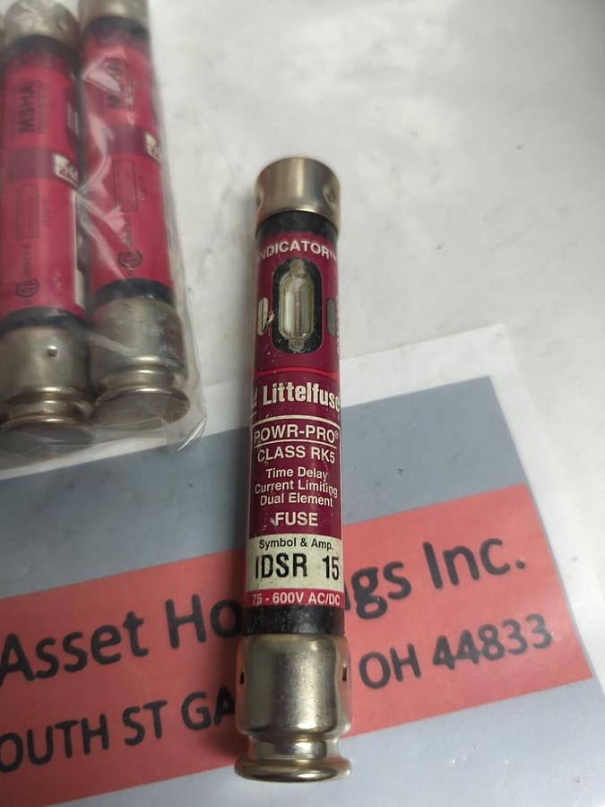 LITTELFUSE,IDSR15,INDICATOR 15 AMP FUSE LOT OF 11 NOS