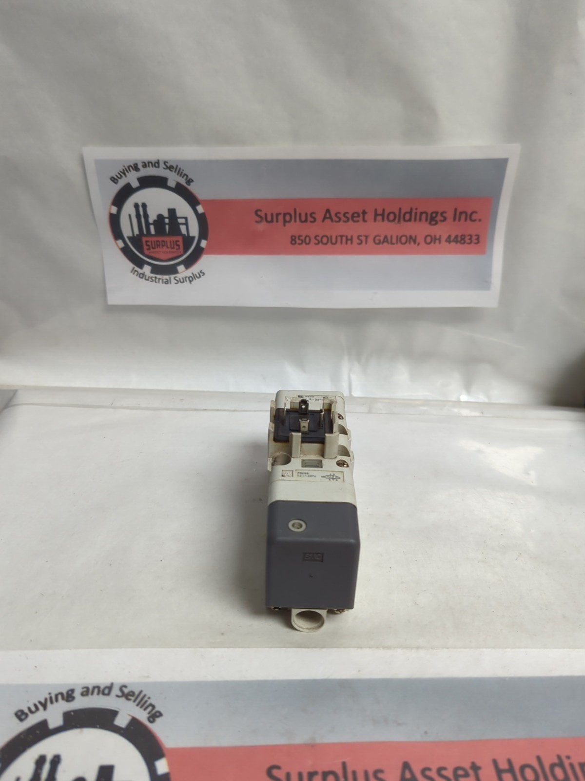 Used SMC,VQ7-6-FG-S-3ZR,PNEUMATIC SOLENOID VALVE PRE-OWNED