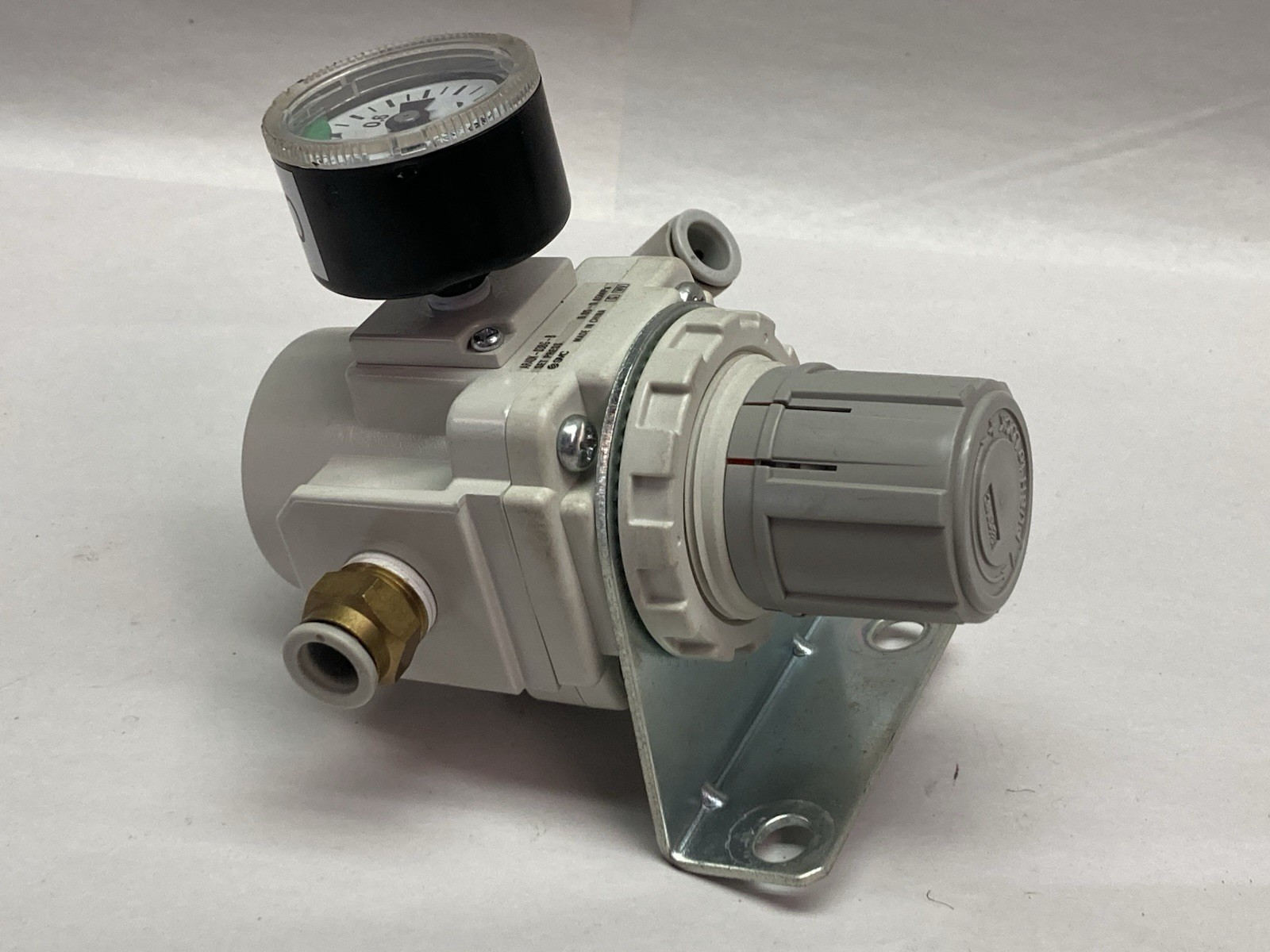 Used SMC,AR40K-038G-B,Regulator 0.05~0.85MPa 0-1MPa
